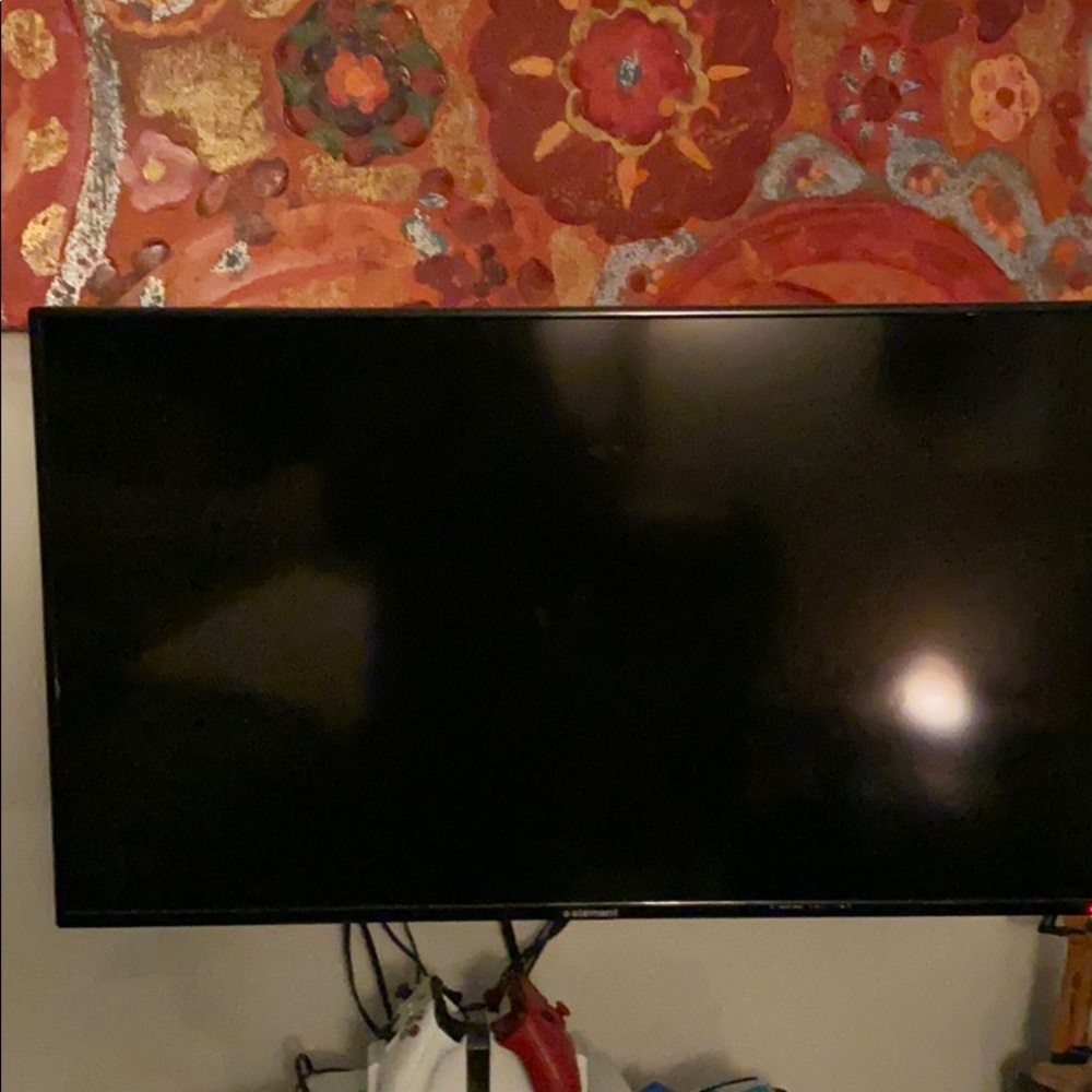 Element tv with mount
